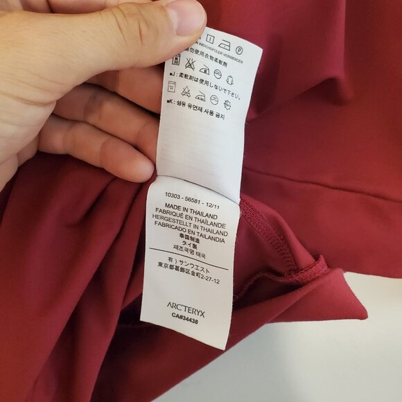 NOT FOR SALE Poshmark will Restrict Sellers Accounts If We Delete Too Many Items - Picture 6 of 6